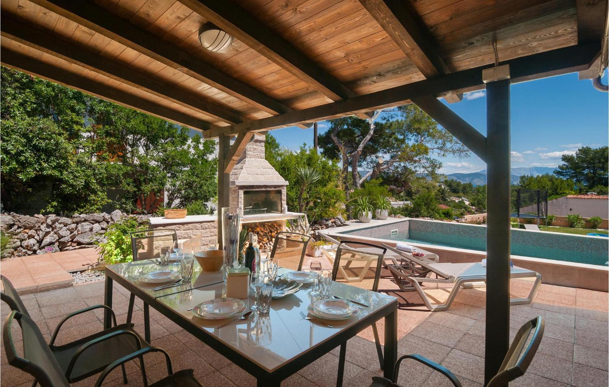 Cozy Home In Mudri Dolac With Kitchen Basina Bagian luar foto
